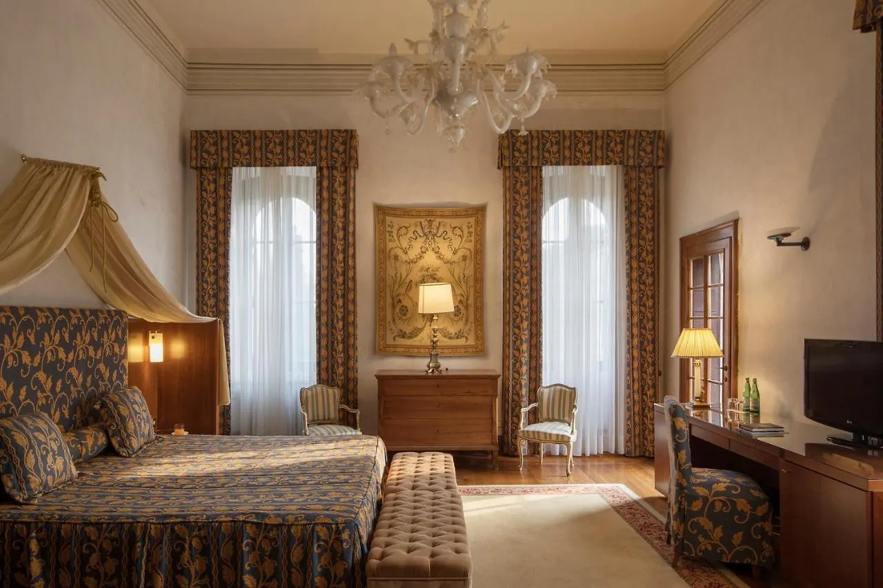 Hotel Villa Giona San Pietro in Cariano 4*,